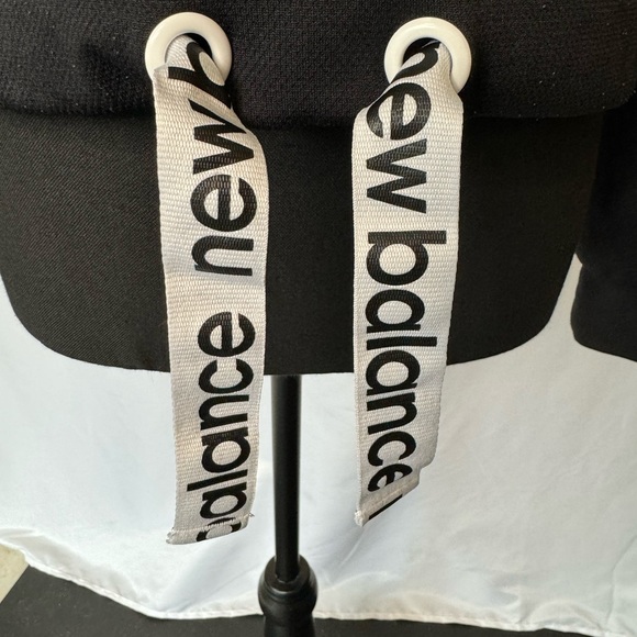New Balance cropped sweater XS - Picture 4 of 8